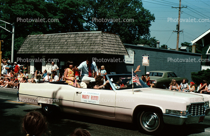 US Congressman Mary Russo, 3rd District, Cadillac, car, parade, Crowds, people
