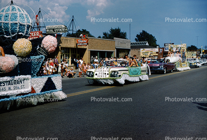 Car Floats, frills, October 1959, 1950s