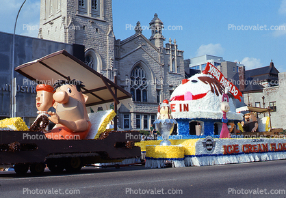 Flintstones Float, Yaba daba doo, May 1977