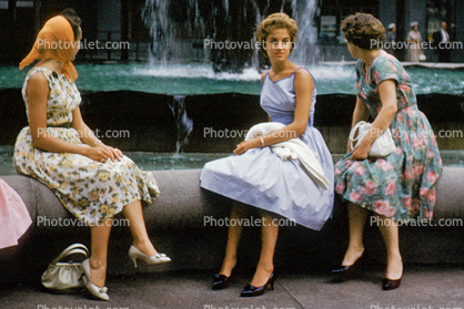 flowery dress, Women, Water Fountain, aquatics, 1950s