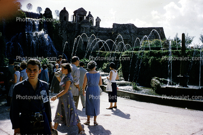 Tivoli, Gardens, Water Fountain, aquatics, people, cameras, man, 1950s
