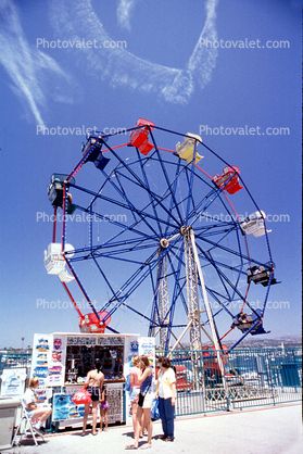 Ferris Wheel, Sky Writing, skywriter, smoke trails