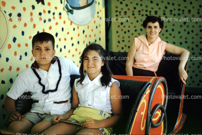 Girl, boy, mother, Brother, Sister, Siblings, August 1958, 1950s
