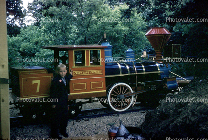 Miniature Rail, Live Steamer, Santa's Village Amusement Park, Dundee Illinois, 1962, 1960s