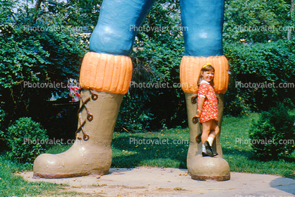 Girl, Giant Boots, Musselman, Fantasyland, Gettysburg, Pennsylvania