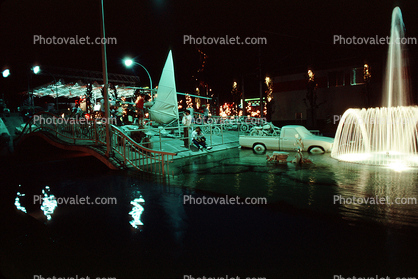 Water Fountain, aquatics, Car, Night, Nighttime, Vancouver Worlds Fair, 1986, Expo-86, (1986 World Exposition), Vancouver, 1980s