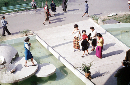 Women, New York Worlds Fair, New York, 1964, 1960s
