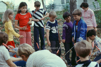 Roasting Hot Dogs, BBQ, Barbecue, Boys, Girls, March 1975, 1970s