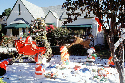 sled, MsSaint Santa Claus, bear, tree, presents, tin soldier, storybook scene, Oxnard
