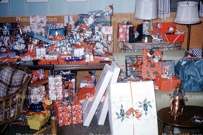 Presents, 1940s