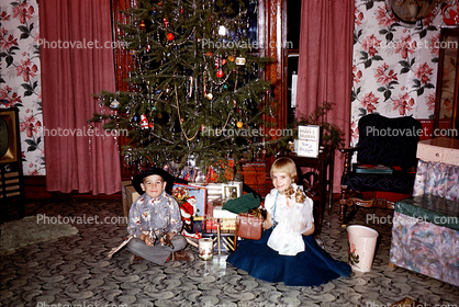 girl, boy, cowboy, doll, tinsel, wallpaper, Presents, Decorations, Ornaments, Tree, 1940s