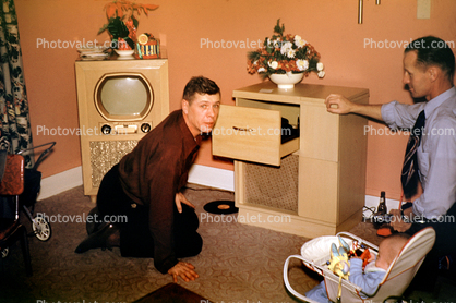 Television, Record speaker, Men, man, baby, 1950s