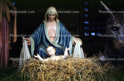 Nativity Scene, Madonna and Child, baby jesus in the hay, Mother Mary
