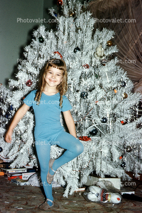 Girl, Frosted Tree, Pajama, Smiles, Smiling, nightwear, 1970s