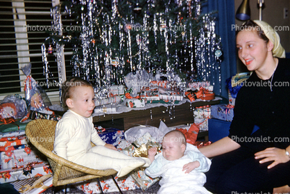 Boys, Toddlers, Baby, Mother, Son, opening presents, 1950s, newborn