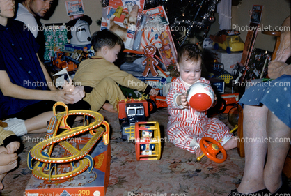 Lots and Lots of toys, Consumerism, 1950s