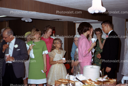 Family Gathering, Dress, Women, Men, 1950s