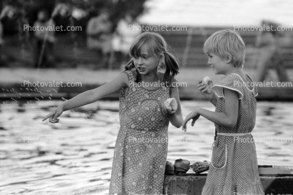 girls, pond, friends, Bratsk, Siberia, 1980s