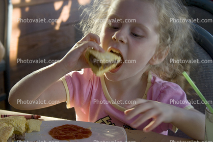 Girl, Eating, Sandwich