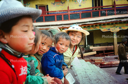 Children in Lhasa