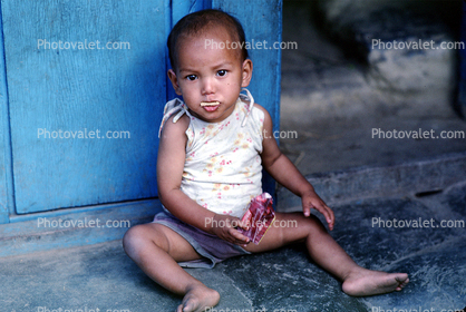 Sitting Boy, eating, food, Kathmandu, Nepal