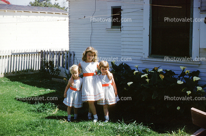 Girls, Sisters, Formal Dress, Springtime, Cala Lillies, Lily, house, home, 1950s