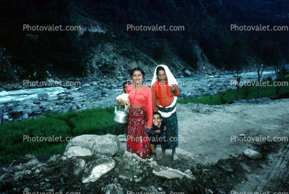 Sun Kos River, In the Himalayas in Nepal, Araniko Highway