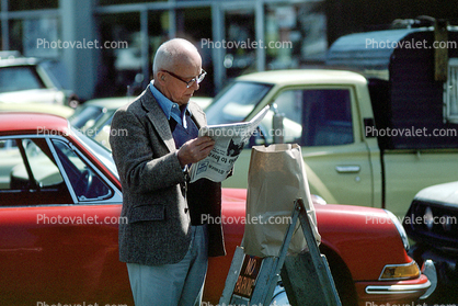 Bucky reading newspaper, Grocery Bag, Los Angeles Times, Pacific Palisades, California