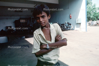Gujarat, Man, Boy, Shirt, Arms