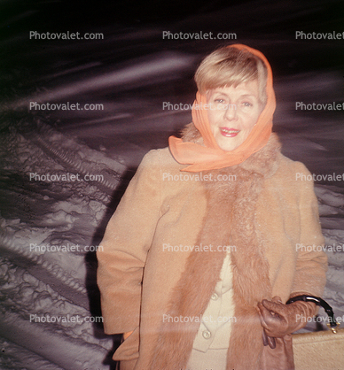 Helen, head scarf, coat, cold, 1968, 1960s