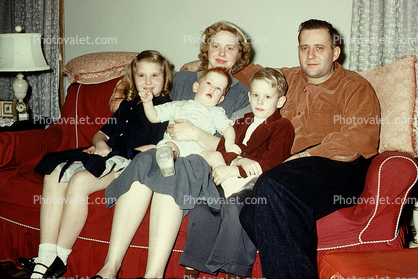 Family, Mother, Father, Son, Daughter, Sibblings, Sister, Brothers, 1940s