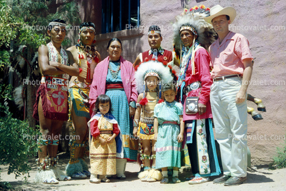 Group, Children, Headgear, Cowboy Hat, Feathers, American Indian, warbonnet, 1940s
