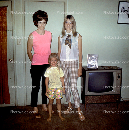 Mother, daughter, television, 1960s