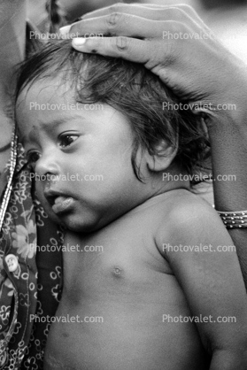 Baby, girl, slum, Mumbai, India