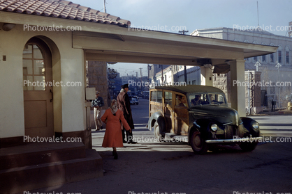 Mexico and USA border crossing, Woody Car, 1940s