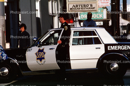 squad car, SFPD, Arturos Mexican Restaurant