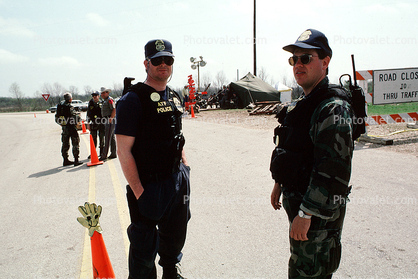 Federal Agents, Koresh Compound, Waco