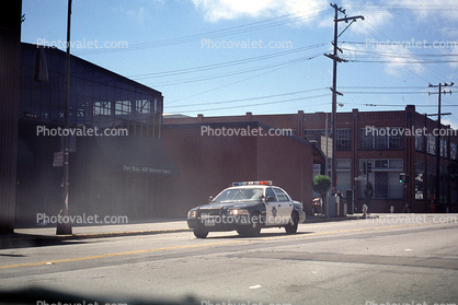 squad car SFPD, 17th Street