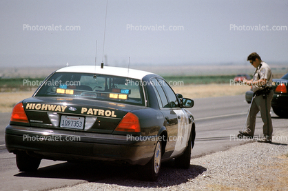 CHP, Kern County, Interstate Highway I-5, Ford Interceptor