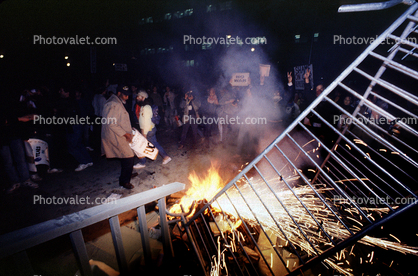 Anti-war protest, First Iraq War, January 16 1991, Fire, Flames, riot