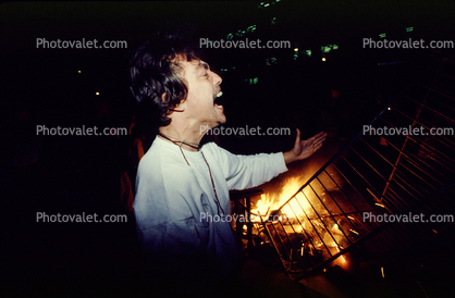 Shouting Man, teeth, flames, Anti-war protest, First Iraq War, January 16 1991, Fire, riot