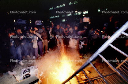 Fire, Flames, riot, Anti-war protest, First Iraq War, January 16 1991