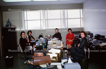 Women in a 1950s Office, in-out files, typewriter, desk, madmen, 1950s