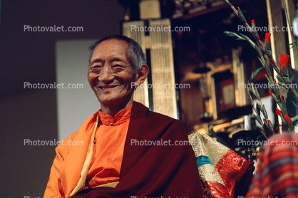 Venerable Kalu Rinpoche, Smiles, Tibetan Buddhist lama