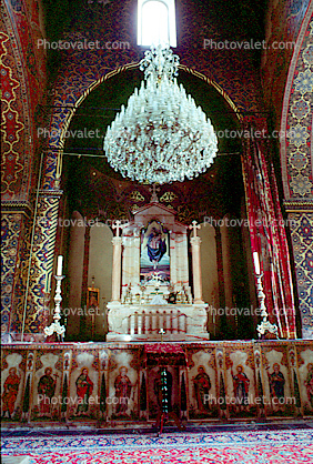 Altar, Chandelier