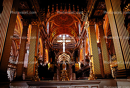Altar, Cross