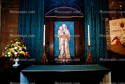 Madonna and Child, Altar, flowers