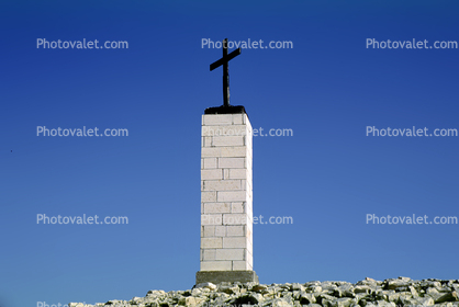 Cross, Tower, Desert, across from Saint George?s monastery, Valley of the Shadow, Jericho