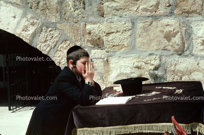 Boy, Praying, Prayer, Western Wall, (Wailing Wall), Hassidic Jew, Wilson's arch, tunnel, Jerusalem