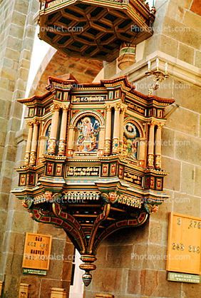 Pulpit, Cathedral, inside, interior, indoors, ornate, bar-relief, opulant